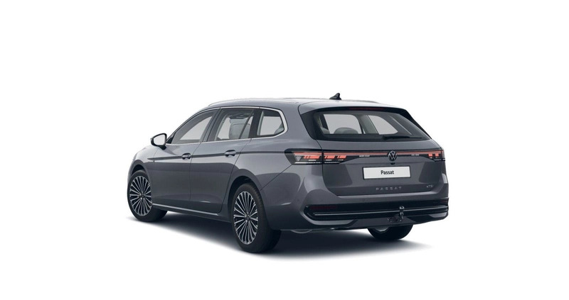 Volkswagen Passat cena 191300 przebieg: 7, rok produkcji 2024 z Górowo Iławeckie małe 37
